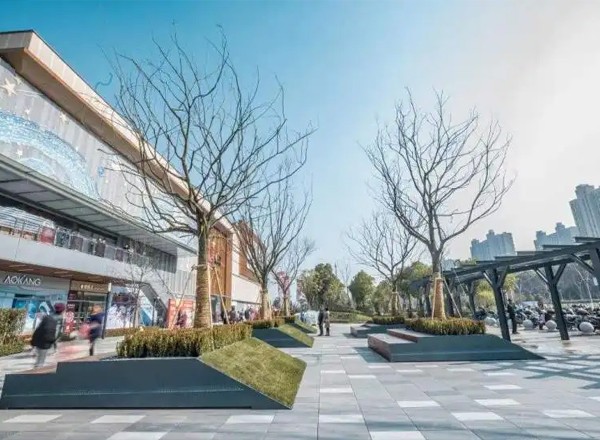 臨港新業(yè)坊