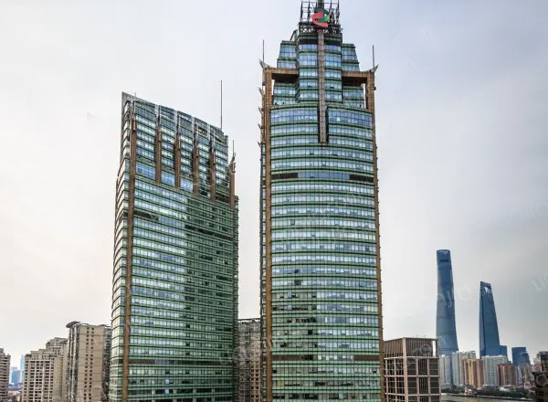 東方國際金融廣場（新源廣場）