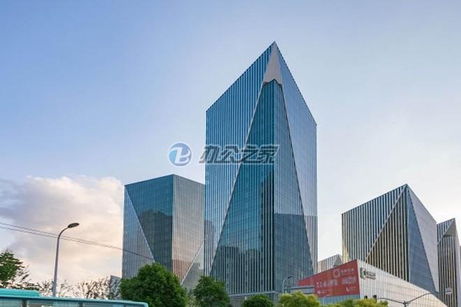 22"沈陽的一棟建筑在網(wǎng)絡(luò)上很受歡迎，被評為最丑的寫字樓，晚上風(fēng)景獨特"