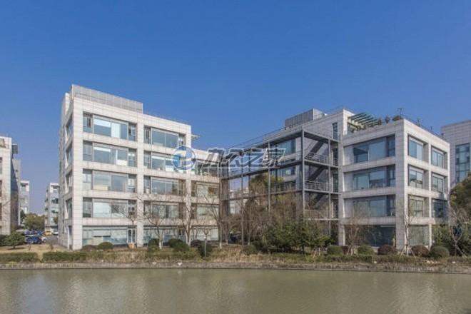 22"合景泰富正尋求整體出售辦公樓，籌集55億至57億元資金，以償還到期債務(wù)"