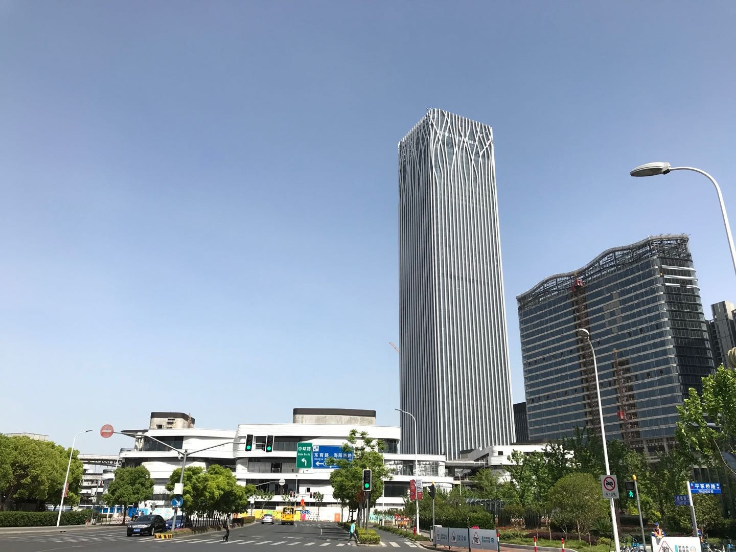 22"租賃上海寫字樓辦公如何選擇地理位置？"